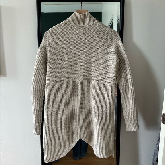 Lou & Grey Knit Cardigan Sweater in Oatmeal - Picture 3 of 8